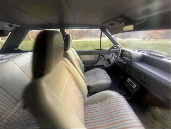 1:18 Ford Fiesta MK1 XR2i Bj.1981+ Revolution Alufelgen mit OVP